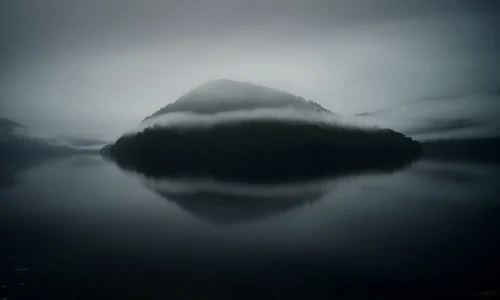 Lake Paringa Mist